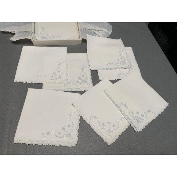 Vintage Linen Shop Embroidered Handkerchiefs Set of 12 White & Blue Floral Desig - Picture 2 of 5